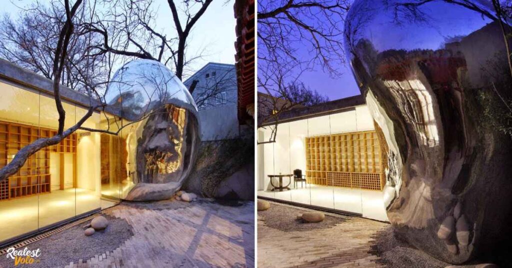 Where to Find These Inflatable Bubble Dwellings (1)